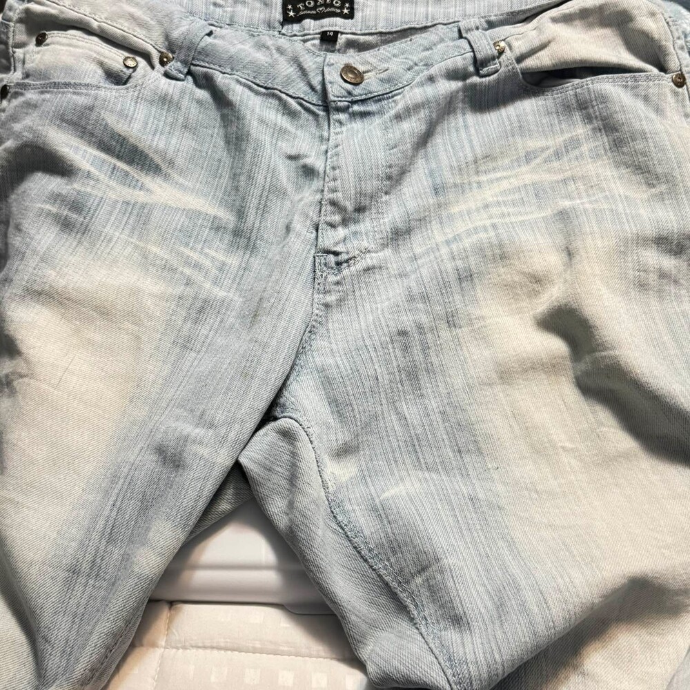 Toxic Authentic Clothing Jeans